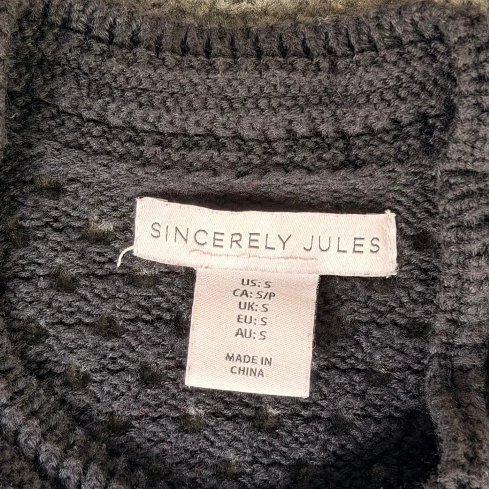 Sincerely Jules Womens Small Grey‎ Open Knit Crochet Sweater Vest Crew Neck Top